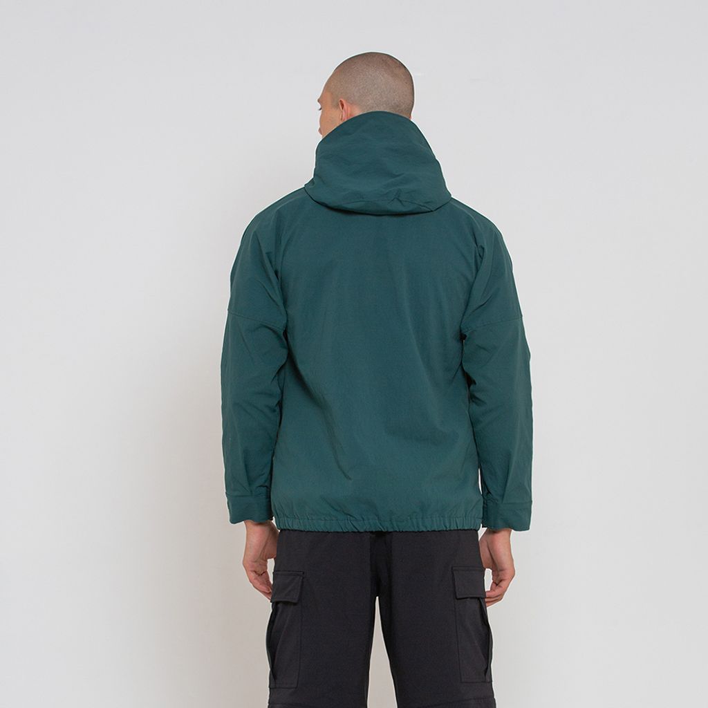 DMF226319.Sierra Anorak.Trek Green.3