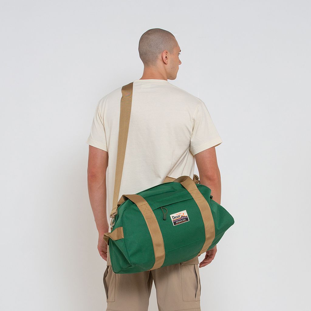 DMF227512.Layover Duffle.Trek Green.1