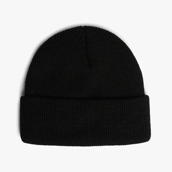 DMW227156.KarlBeanie.Black.5_600