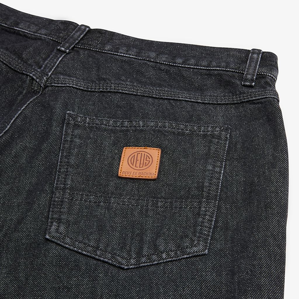 DMW224614.Omaha Relaxed Jean.Washed Black.3