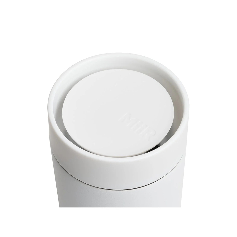 360_Lid_White_Studio_0521_45deg