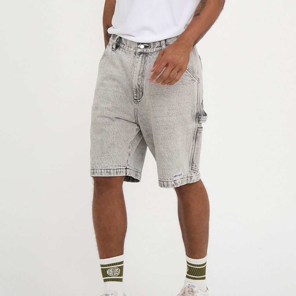 DMF233977.Big Fella Short.Light Black Wash.1 (1)