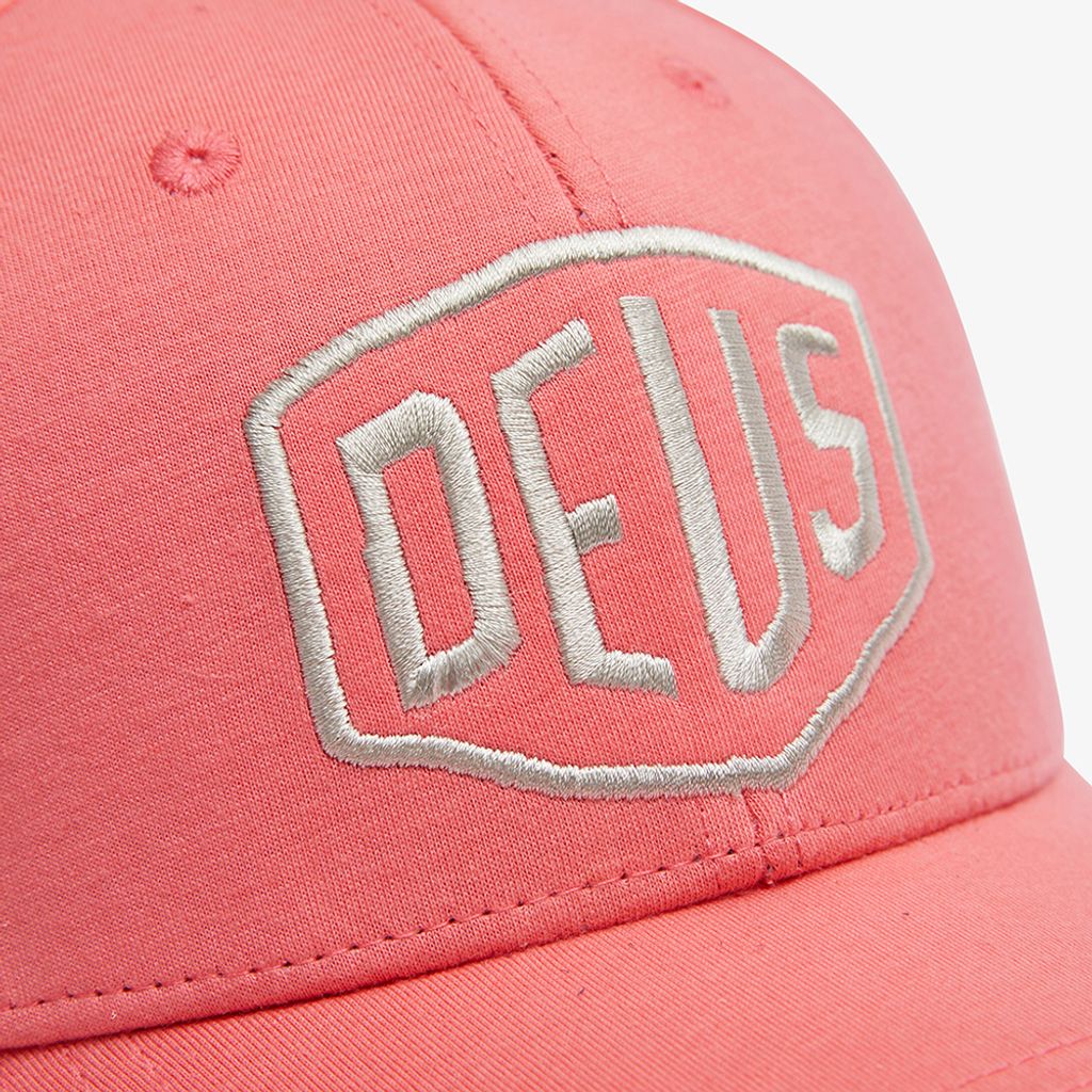 DMH237151.Premium Shield Trucker.Red Rose.6