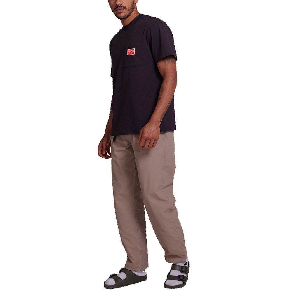 DMP241417.Venture Pocket Tee.Anthracite.2