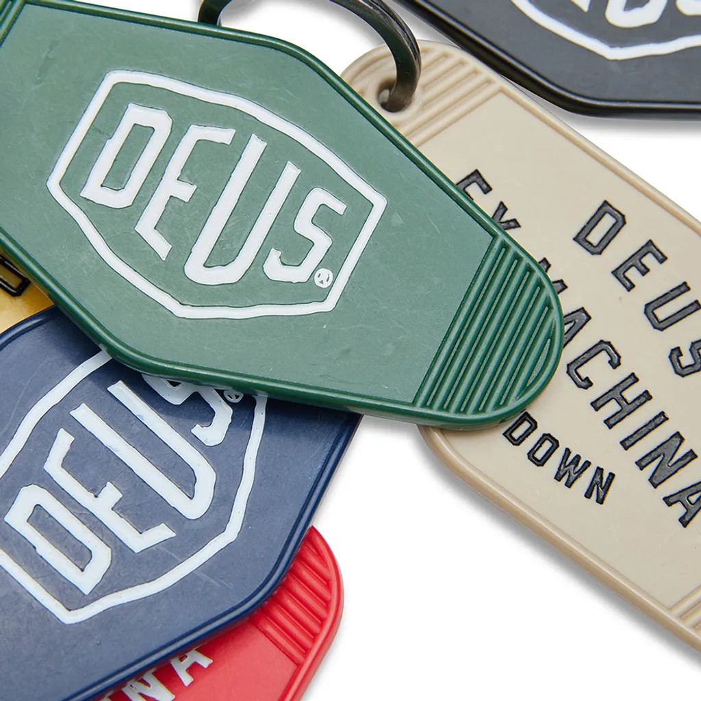 DMF247740F.Canggu Key Tag.Black.3