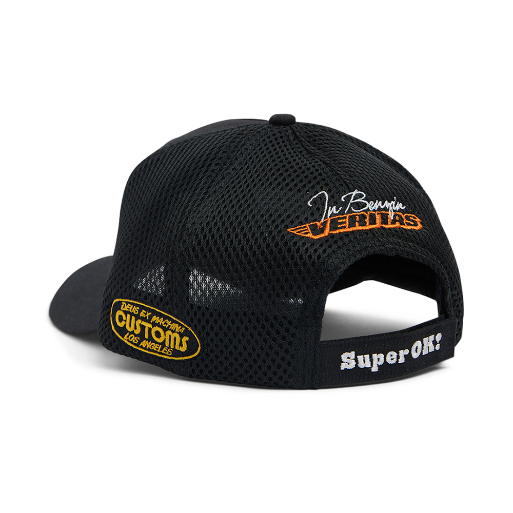 DMF247591.Podium Trucker.Black.2