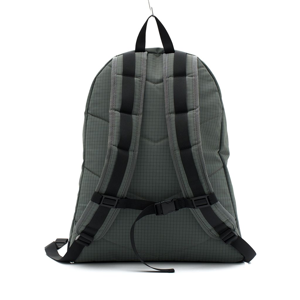 DMP257990-Ventura Day Pack-Grey-05