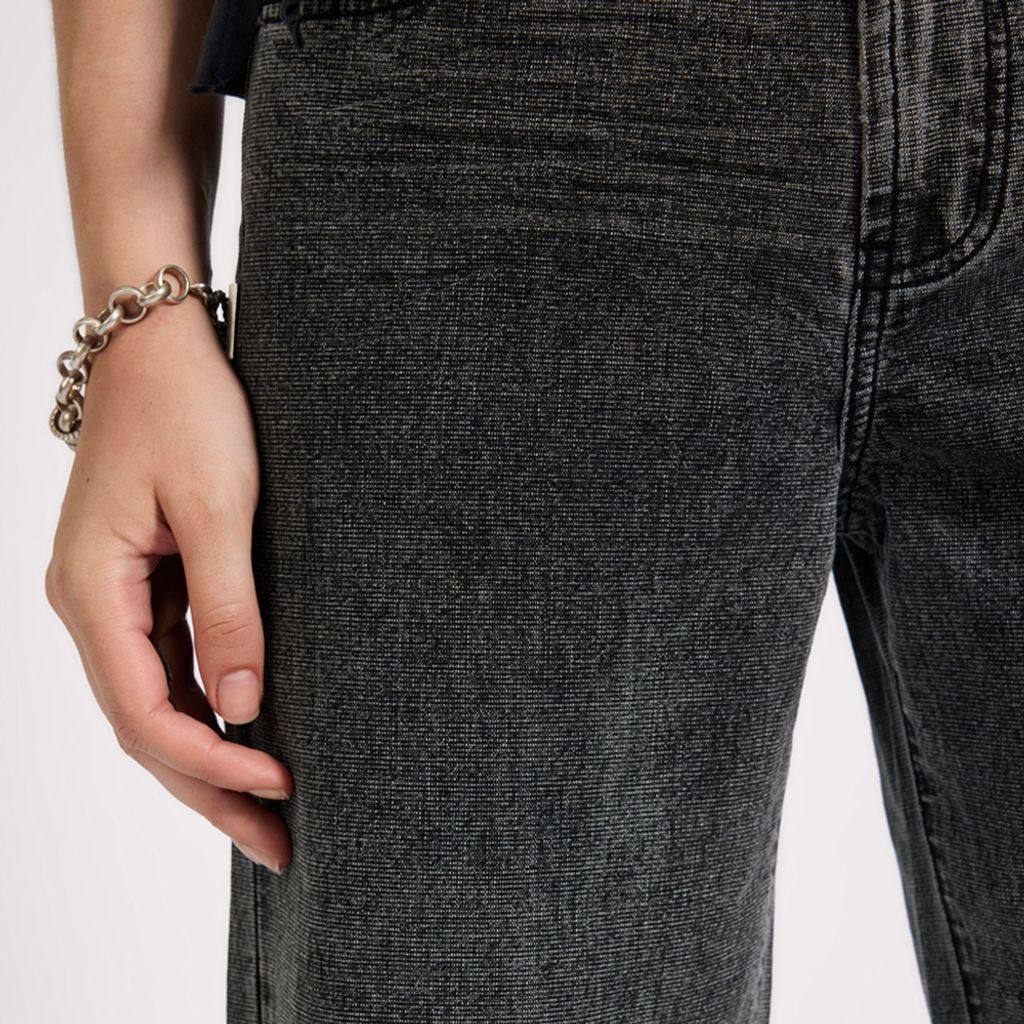 27165_ROCCOGREYBLACK_7