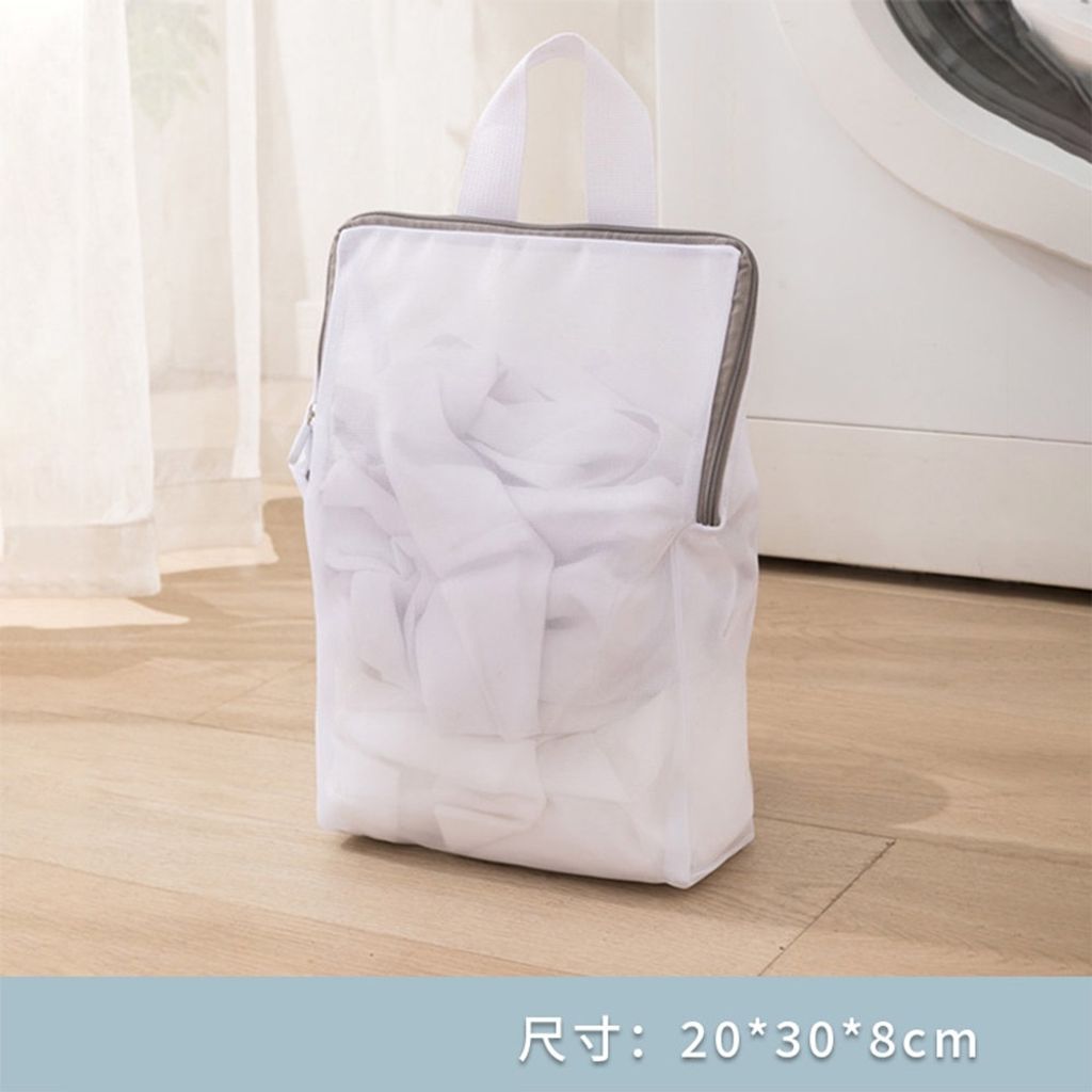 tw-11134207-820l4-mm00yx2q14p14d