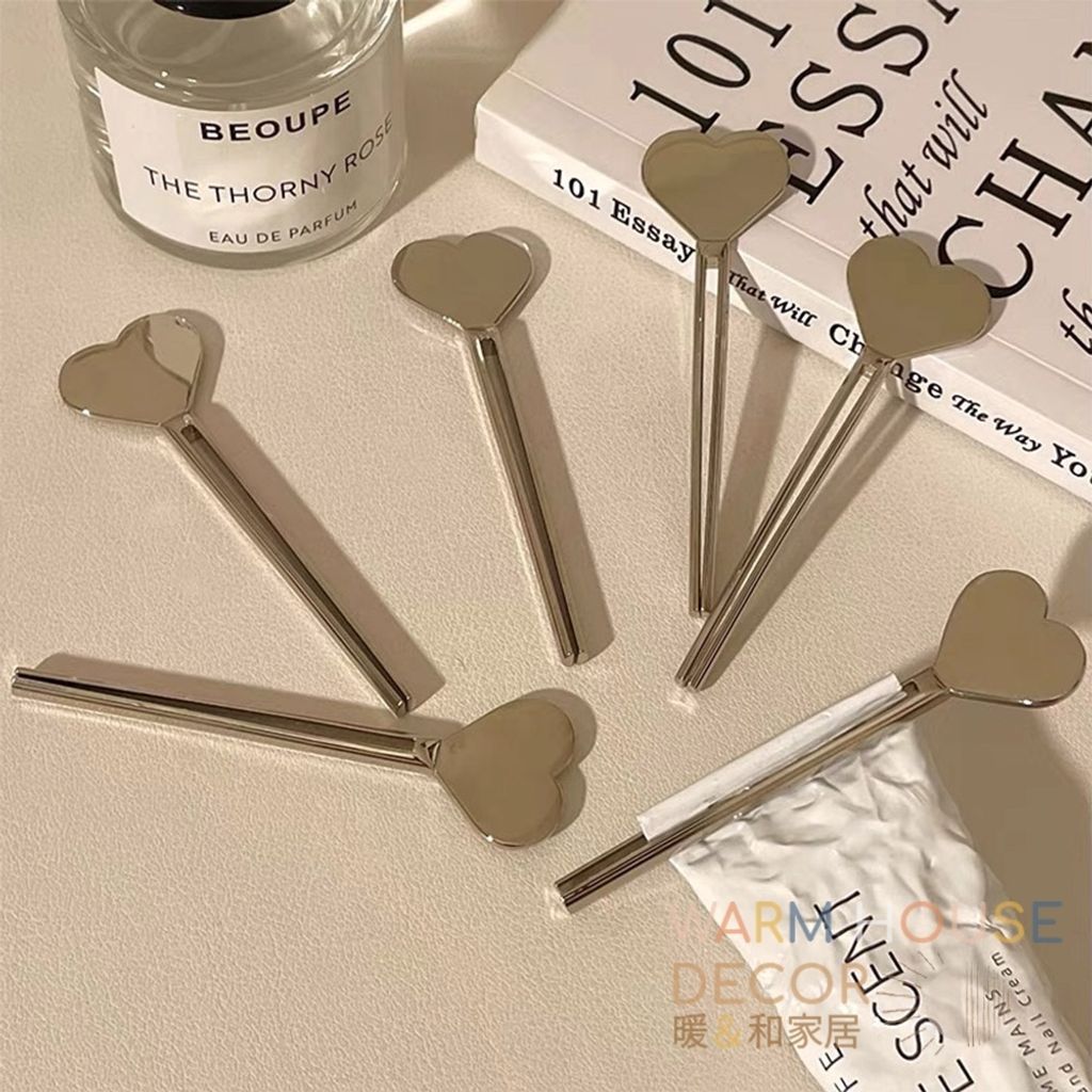 tw-11134207-7ra0r-mbhxwm806bm127