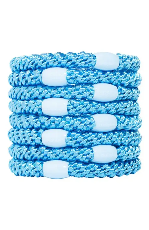 carolina-blue-pony-l-erickson-1146991957_45dca3b7-2b61-44bb-81cc-a9ba08258631_646x994