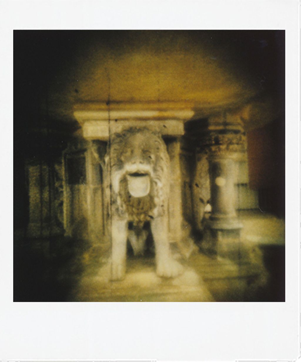 No2_square_Shadow-play2