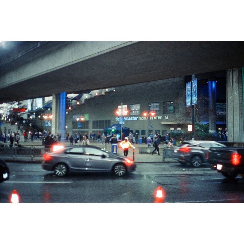 tw-11134207-7rasi-m5wlvzm0b7o647