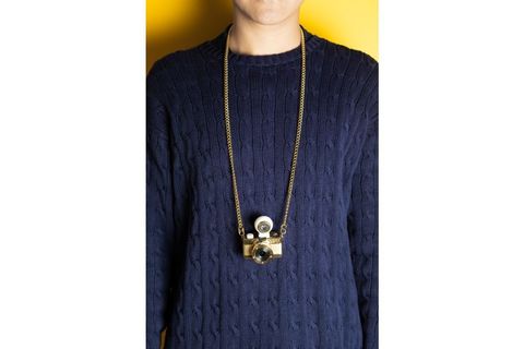 fisheye-baby__gold__with-people-front__vertical