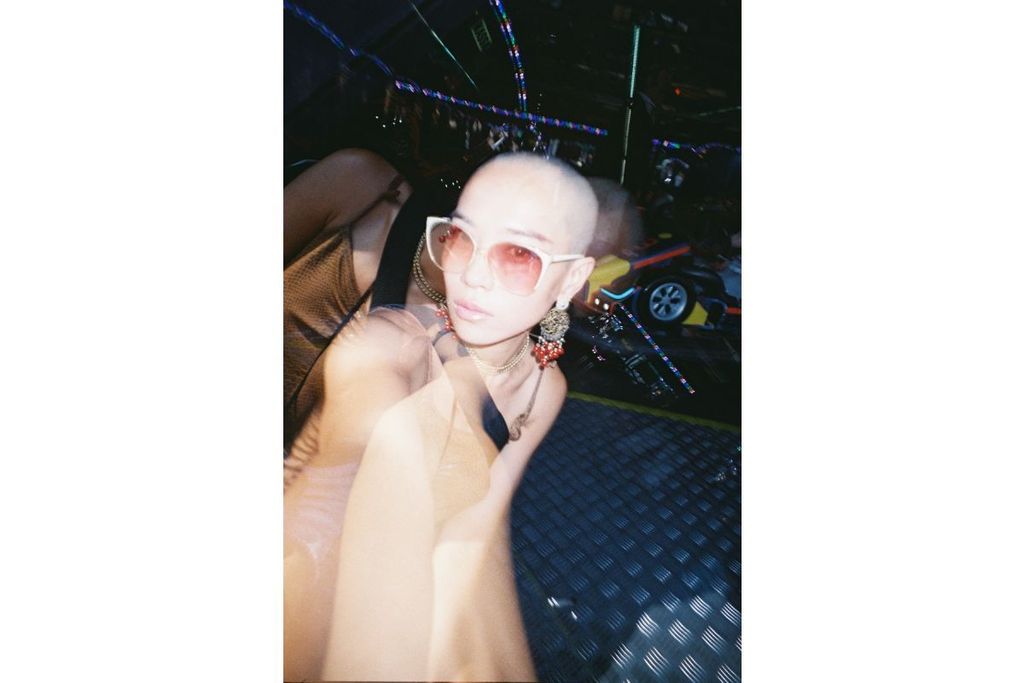 vie__moka-wong__staff__simple-point-shoot__cn400-135-film__025