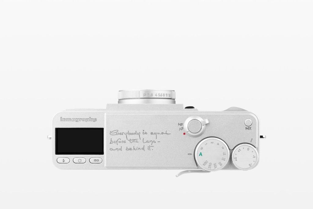 lomo-mca__silver__top__on-grey_1_
