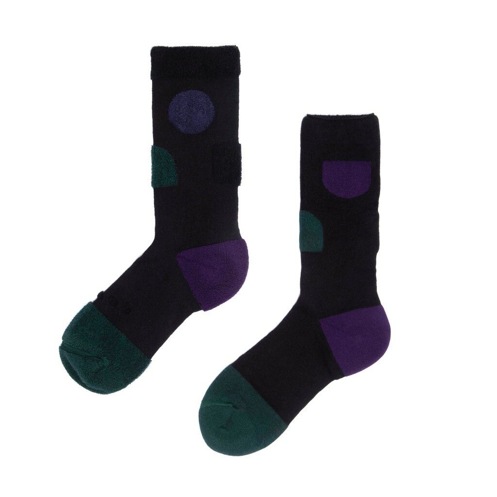 reversible-patterned-socks_goodpairsocks_goodstory_my-inner-beauty_jiwa_black_bistro-green_purple_dark-blue03.jpg