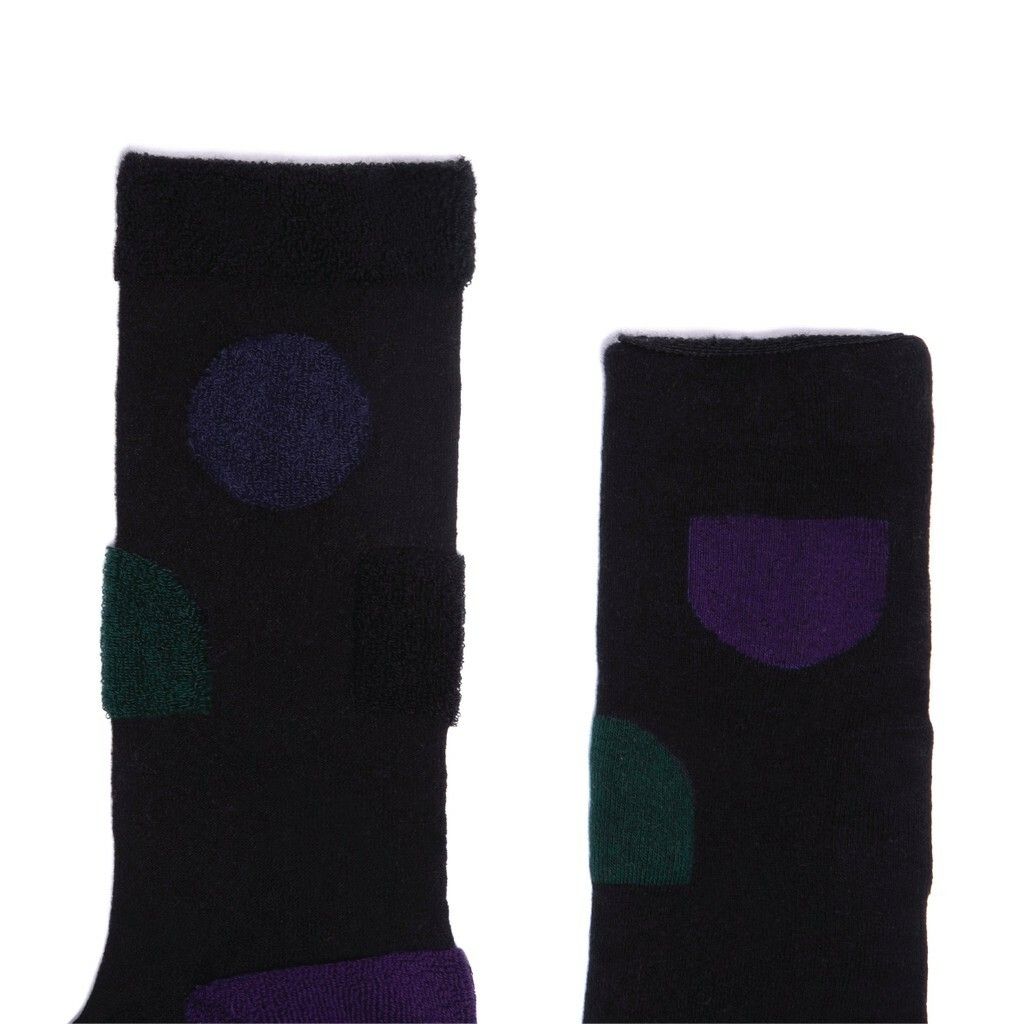 reversible-patterned-socks_goodpairsocks_goodstory_my-inner-beauty_jiwa_black_bistro-green_purple_dark-blue04.jpg
