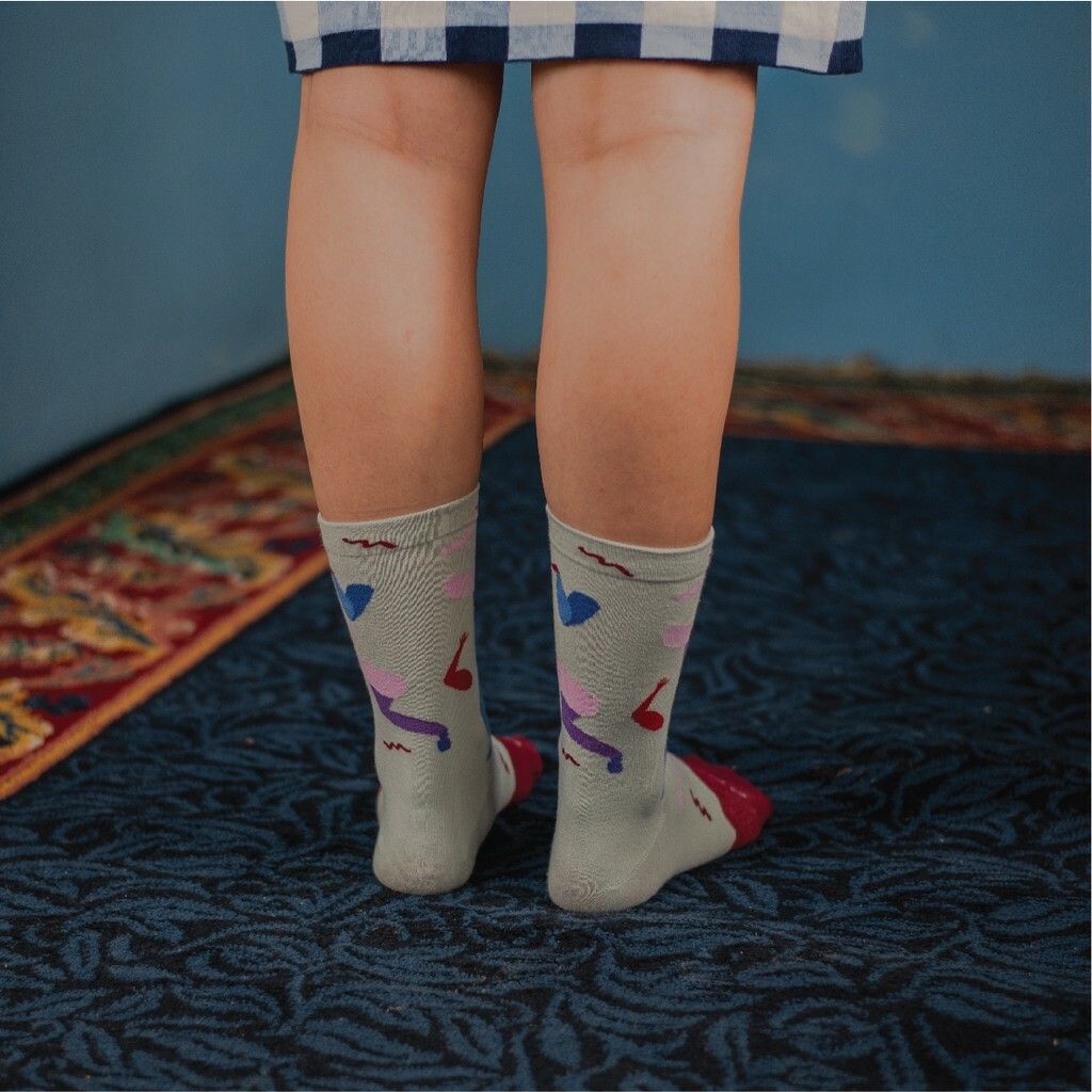 non-elastic-socks_goodpairsocks_goodstory_fancy-footwork_dance_grey04.jpg