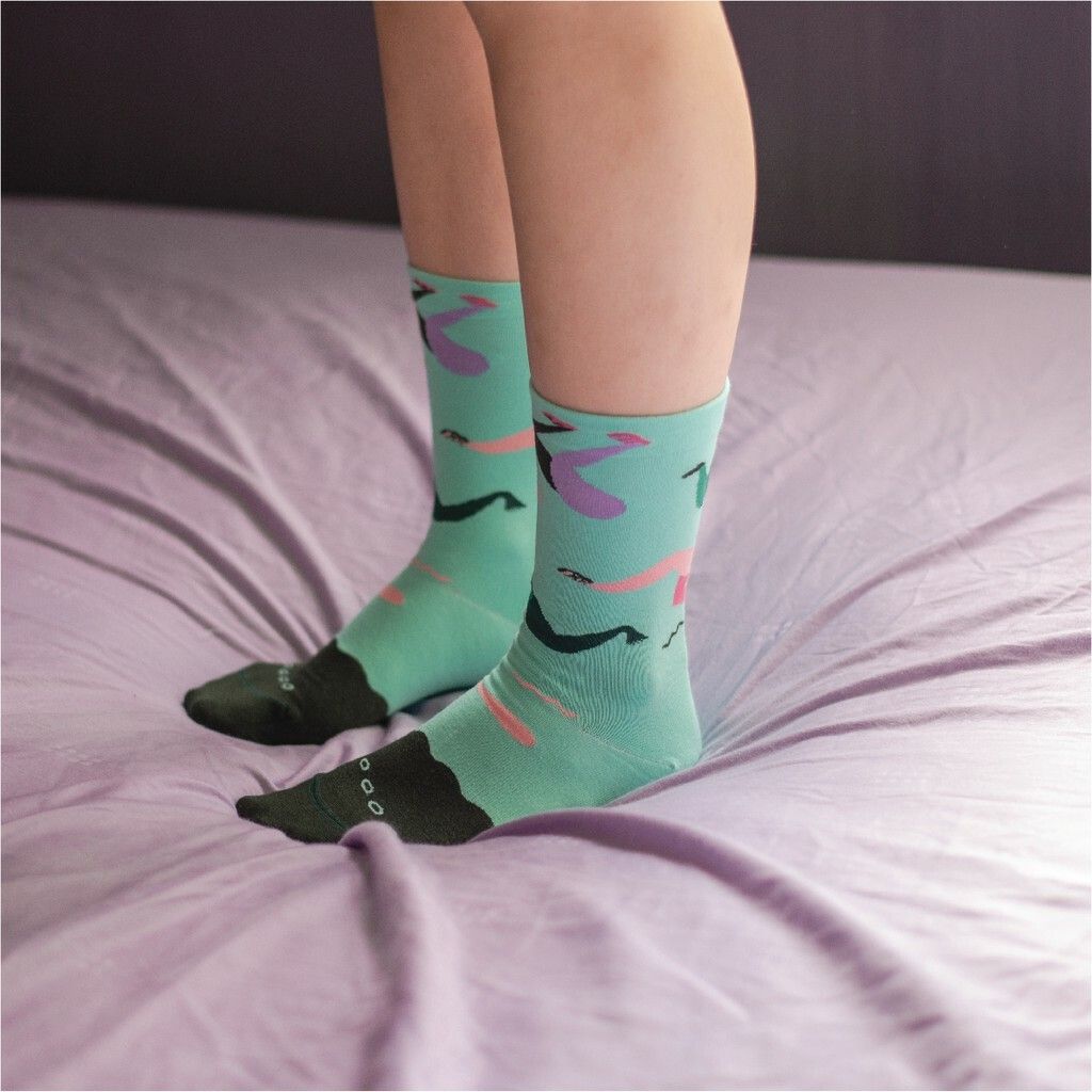 non-elastic-socks_goodpairsocks_goodstory_fancy-footwork_dan_mint-green03.jpg