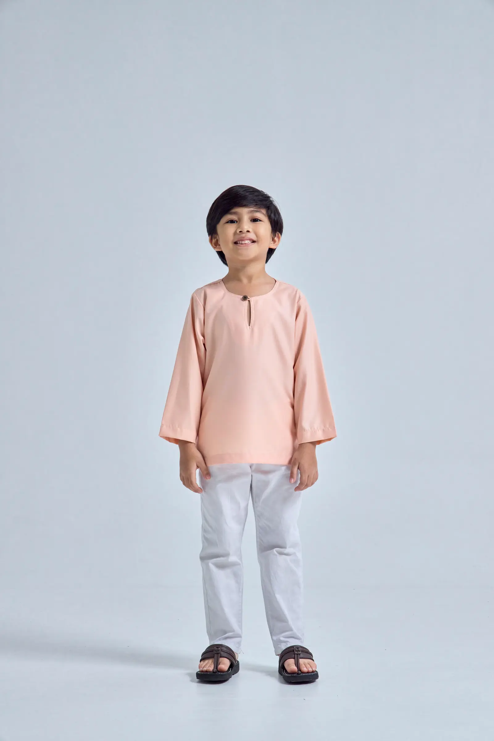 WEBP CARABAS BOY SALMON SKIN 1