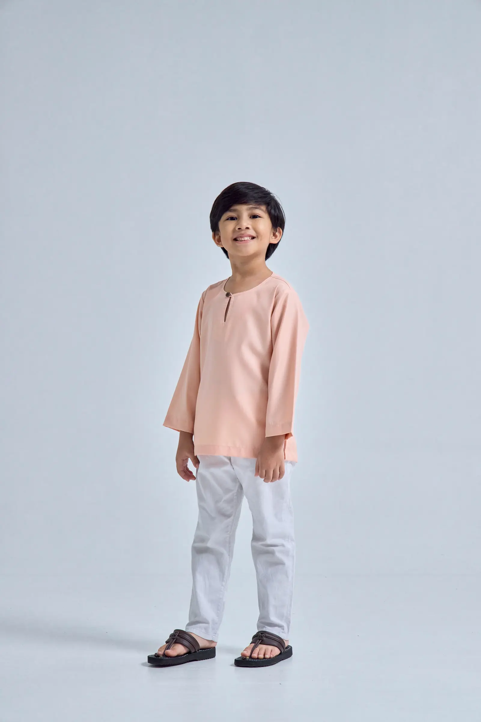 WEBP CARABAS BOY SALMON SKIN 3