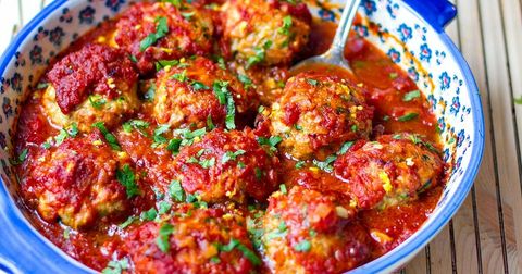 baked-chicken-meatballs-tomato-sauce-s.jpg