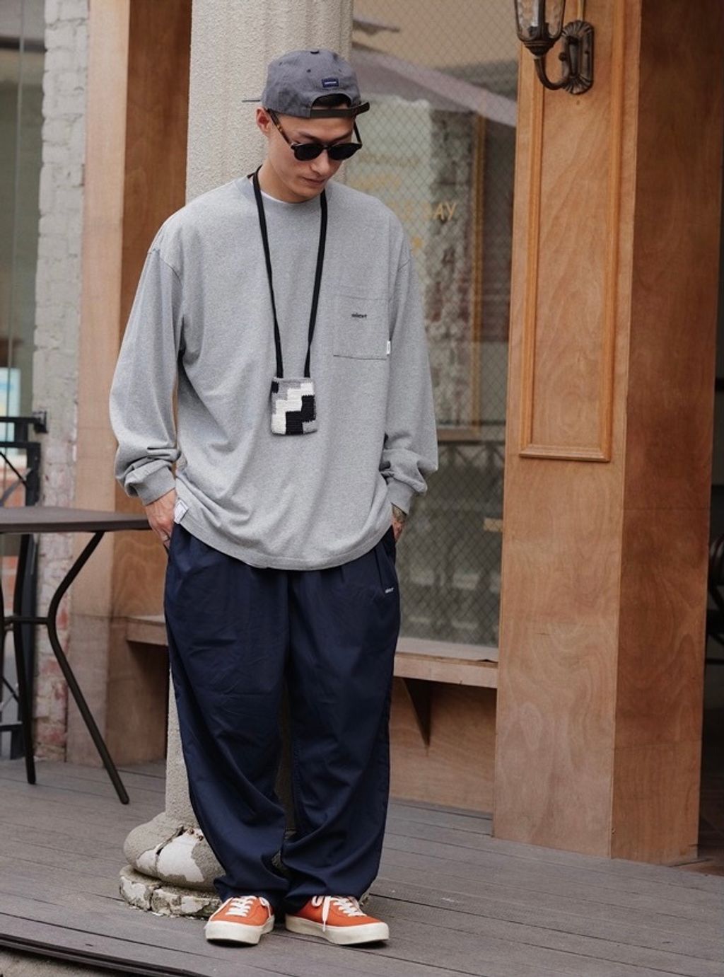 4BF23356-13FF-4766-B3A6-71D2E8B2C9FD