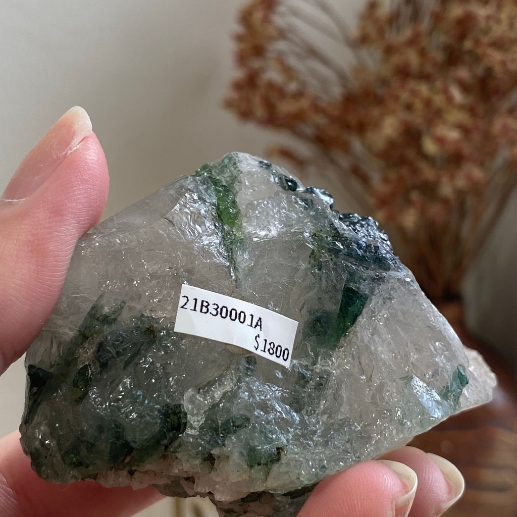 綠碧璽共生石英 21B30001A 112.7g $1800(12).JPEG