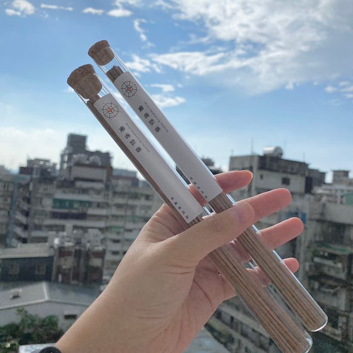 覺者握香 (1).jpg