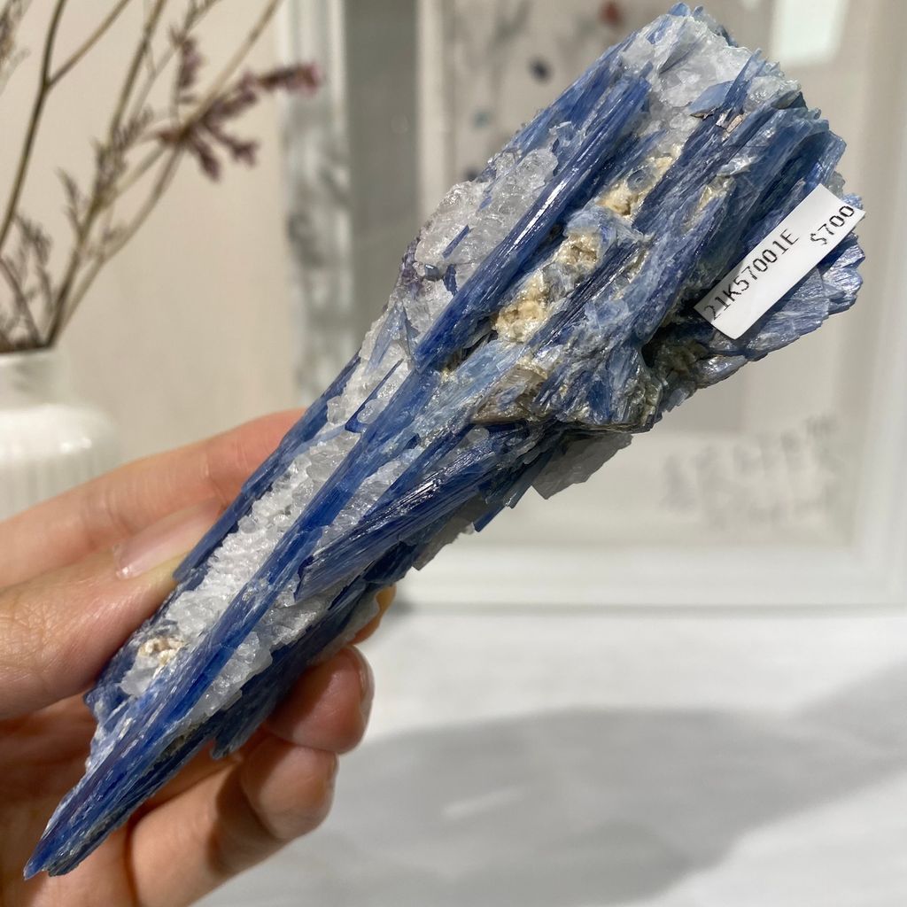 21K57001E 藍晶石原礦 152.4g $700 (5).JPEG