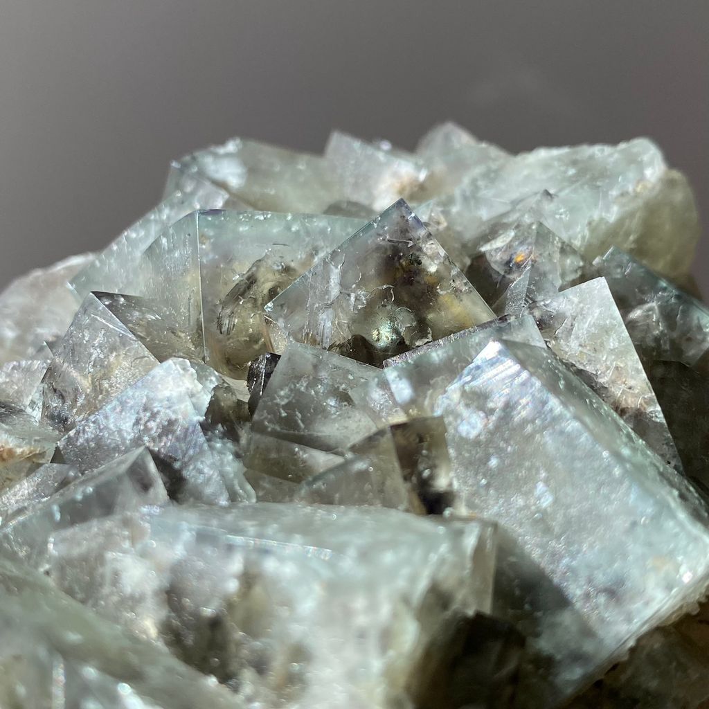 22F03PI4 英國日光螢石 446.7g $6600 (8).JPEG