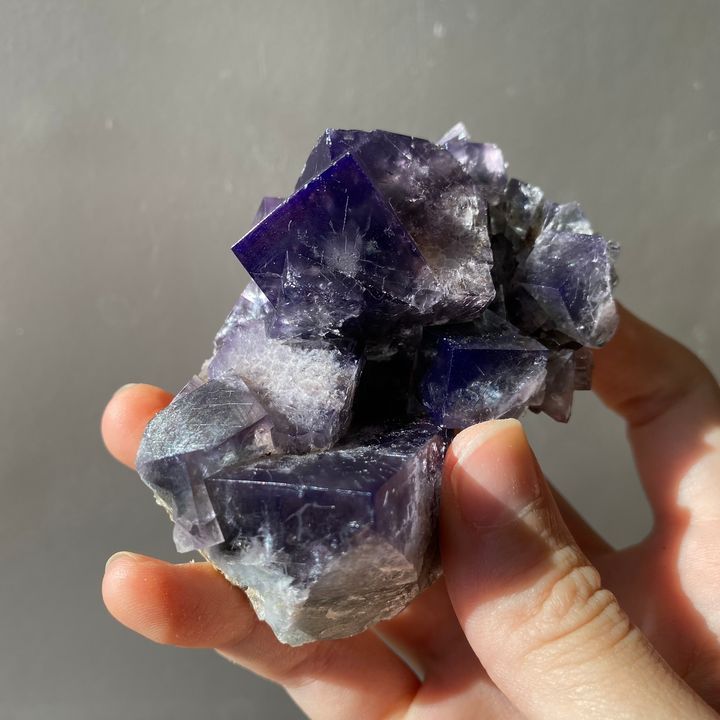 22F03PR11 英國日光螢石 193.9g $4200 (1).JPEG