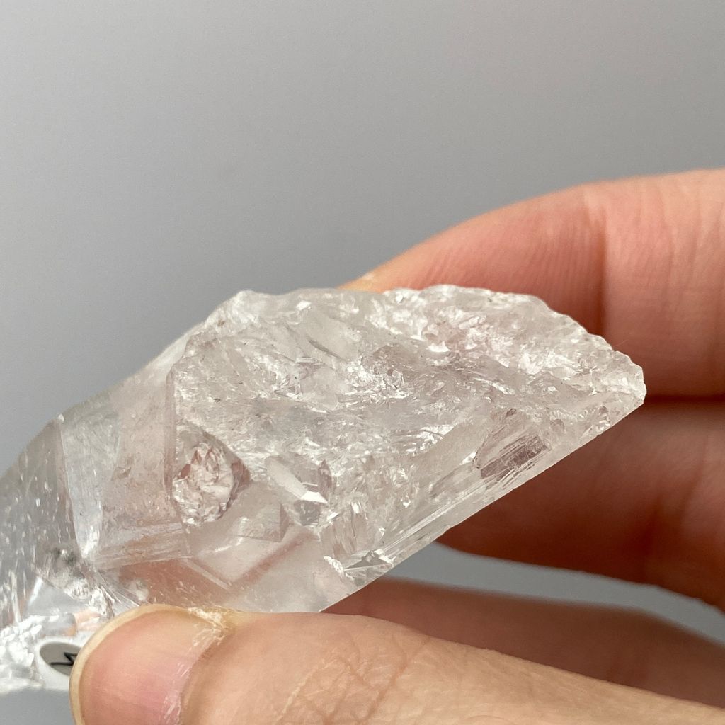 22F1800117巴西雷擊水晶 33.7g $1400 (9)