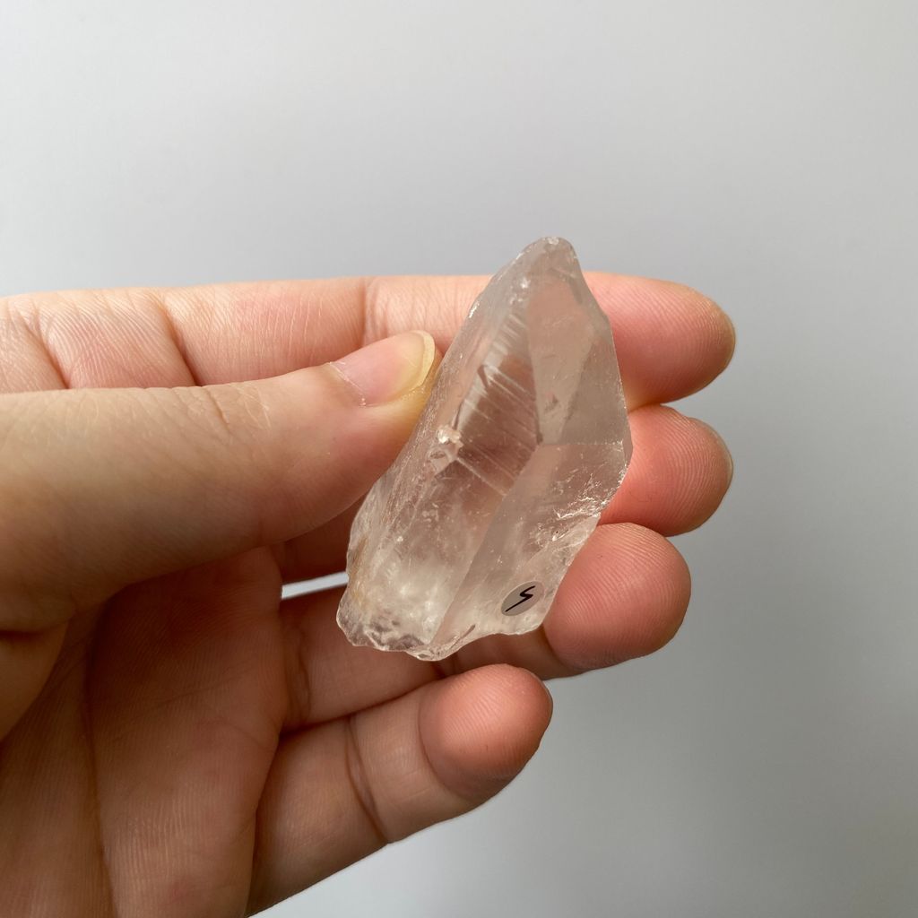 22F1800127巴西雷擊水晶 32.8g $1600 (4)