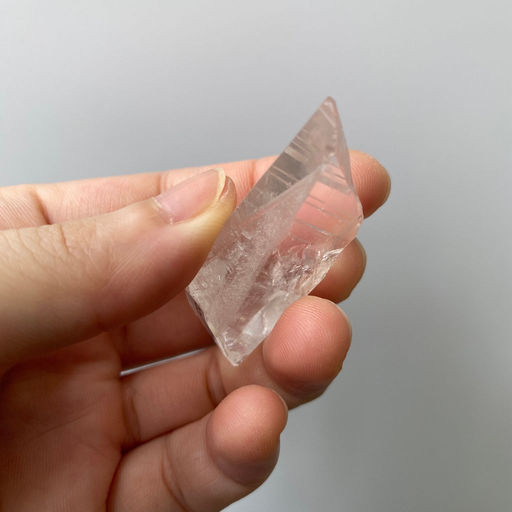 22F1800146巴西雷擊水晶 19.2g $1100 (4)