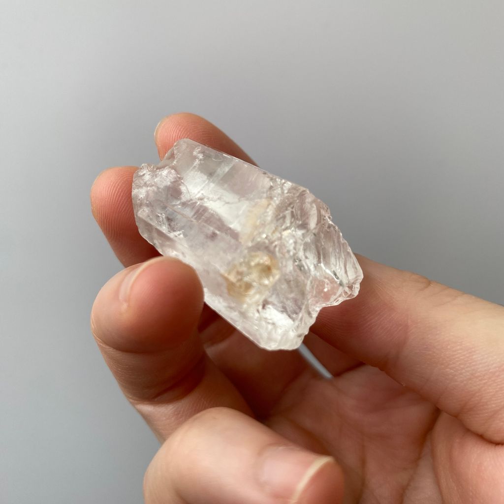 22F1800151巴西雷擊水晶 18.9g $1000 (8)