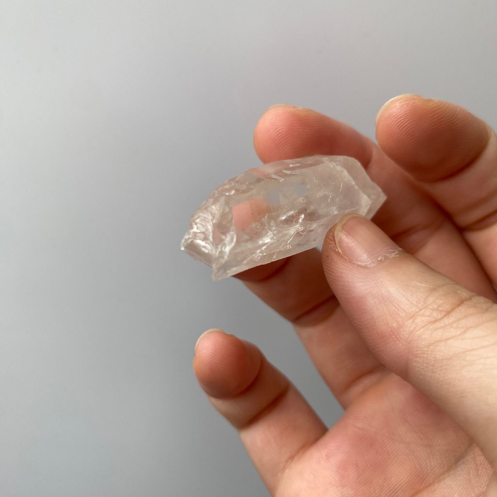 22F1800156巴西雷擊水晶 14.9g $800 (6)