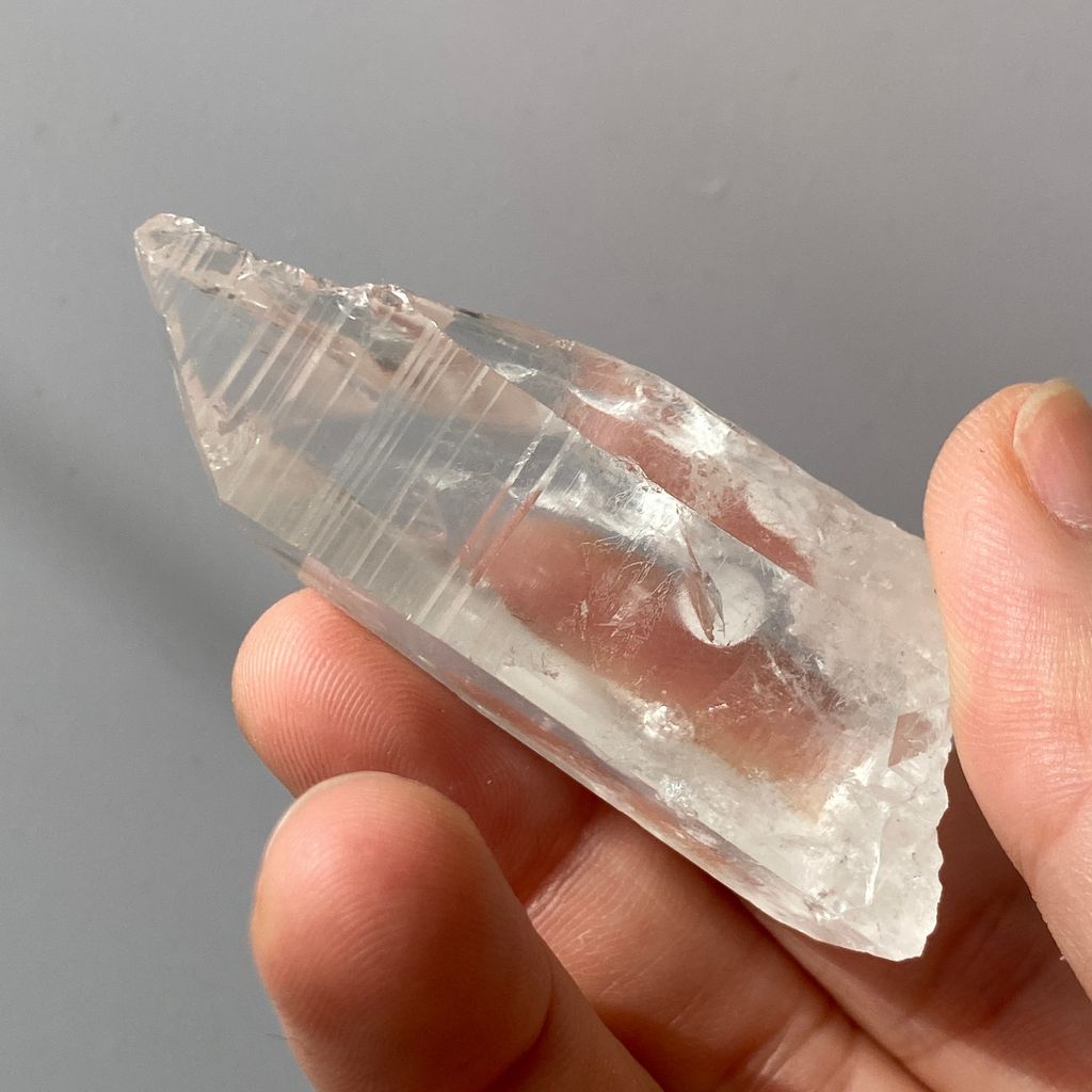 22F1800211巴西雷擊水晶 33.7g $1400 (10)