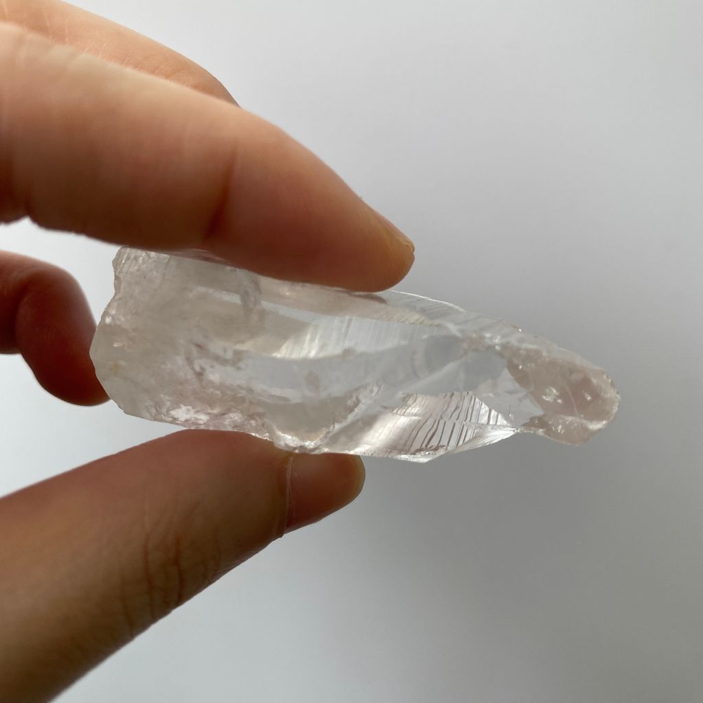 22F1800211巴西雷擊水晶 33.7g $1400 (6)