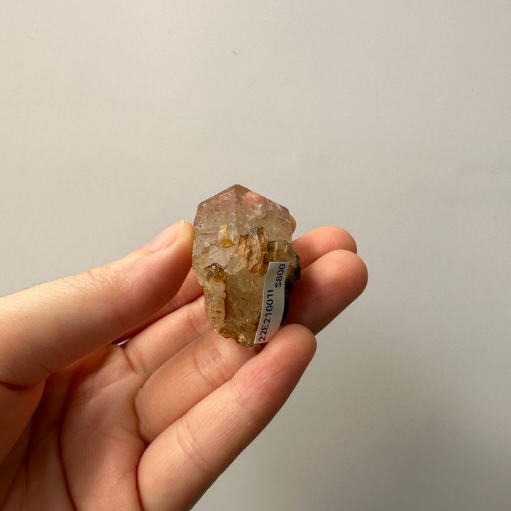 22E21001I 剛果崑達尼里黃水晶 33.9g $800 (2)