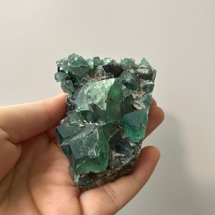 隱藏之森 I 英國日光螢石 171.7g $2550 22G03HF16 (1)