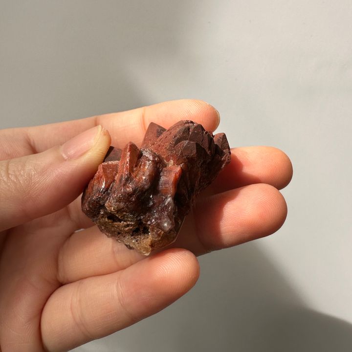 22E18001I摩洛哥紅仙人掌晶簇 31.8g $900 (2)