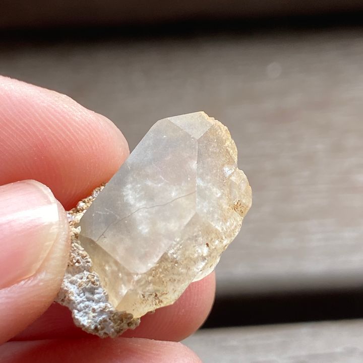 23E18A33 巴基斯坦哈休比封閉式扭旋水晶 (2)