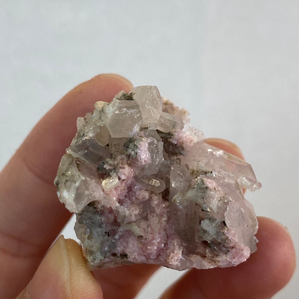 22L25001B 保加利亞菱錳礦共生水晶 20.3g $1500 (1)