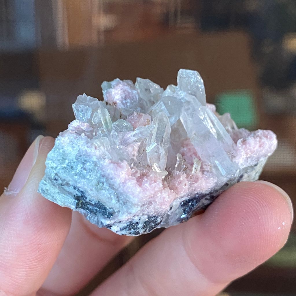 22L25001C 保加利亞菱錳礦共生水晶 26.2g $1600 (3)