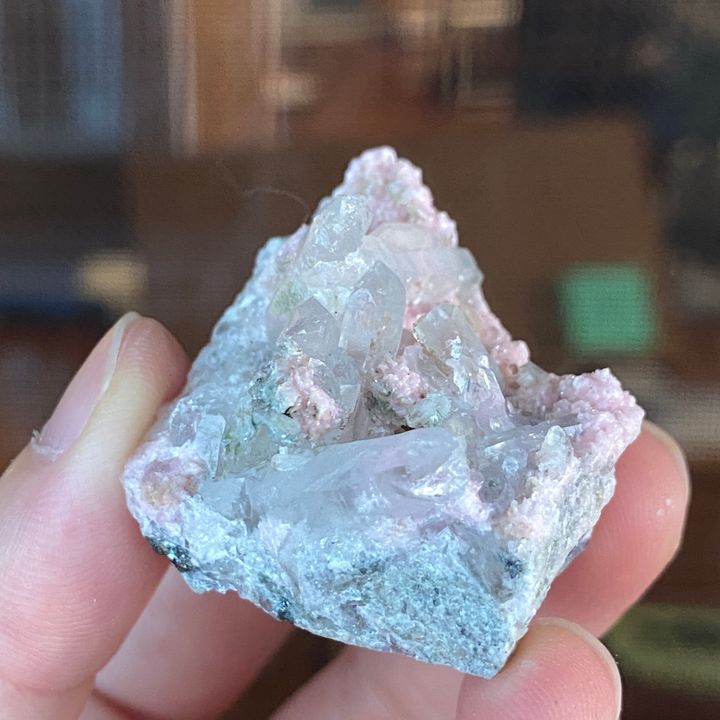 22L25001C 保加利亞菱錳礦共生水晶 26.2g $1600 (2)
