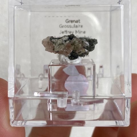 23E04003D 加拿大魁北克香檳色石榴石 1.3g $950 (1)