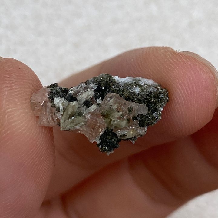 23E04003D 加拿大魁北克香檳色石榴石 1.3g $950 (2)