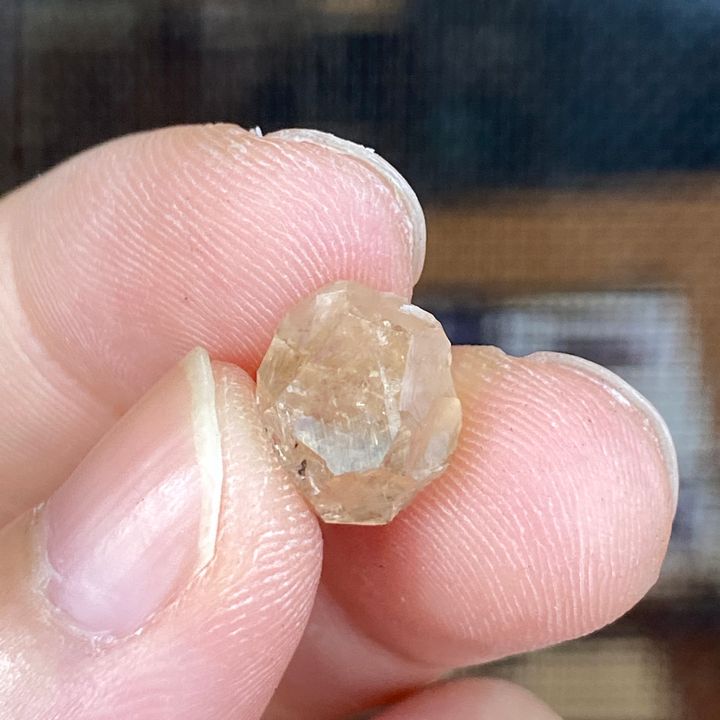 23E04003Q 加拿大魁北克香檳色石榴石 0.5g $800 (2)